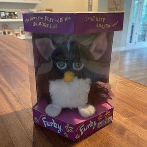 TUXEDO FURBY 1998 in box